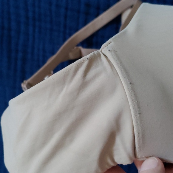 3/$45 Victoria's Secret t-shirt lightly lined wireless bra - Picture 2 of 10